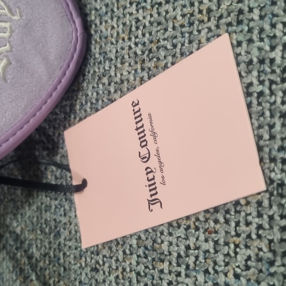 JUICY COUTURE Small Kingdom Heart Wristlet/Coin Purse - Lavender - Picture 8 of 8